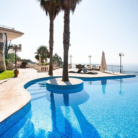Le Suites Sul Golfo Di Taormina,con Piscina Infinity A Strapiombo Sul Mare *