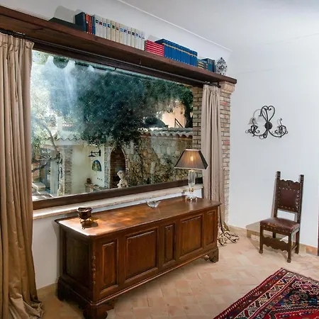 Villa Le Suites Sul Golfo Di Taormina,con Piscina Infinity A Strapiombo Sul Mare